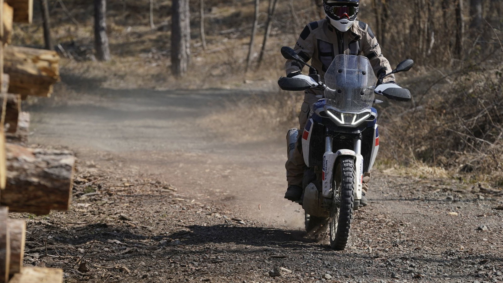 Metz-Karoo-4-Visordown-review